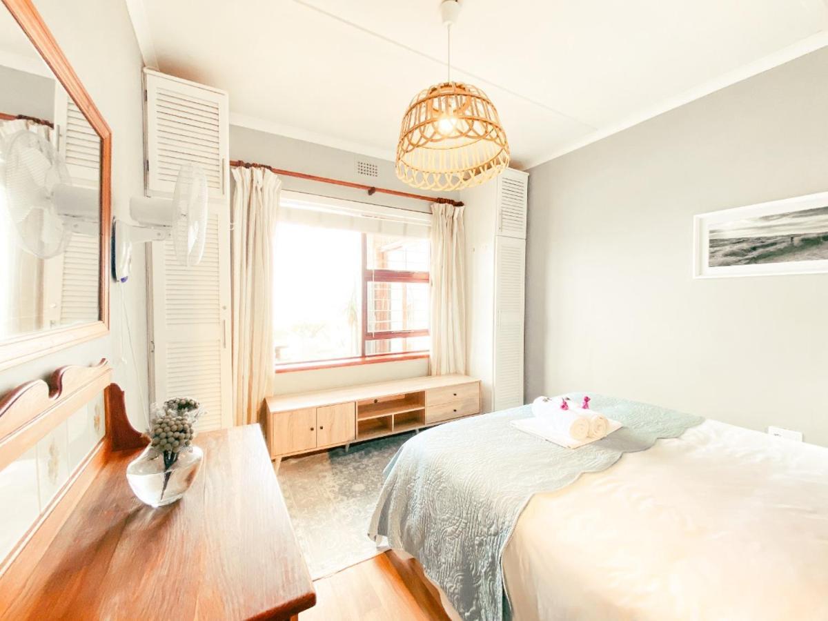 La Mer Seafront Selfcatering Accommodation Клейнмонд Экстерьер фото