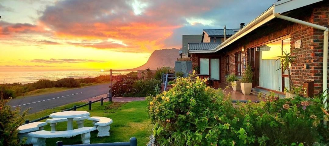 La Mer Seafront Selfcatering Accommodation Клейнмонд Экстерьер фото